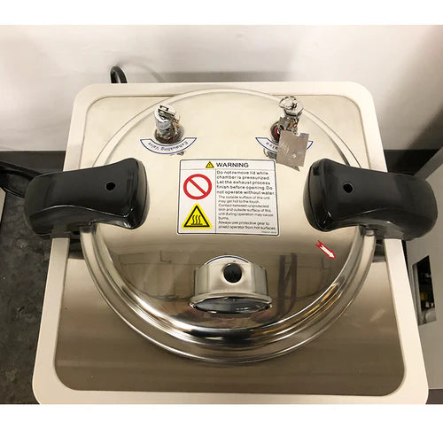 Light Gray Yamato SK-102C Compact Sterilizer 18L, 115V